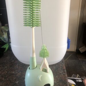 Baby Bottle Cleaning